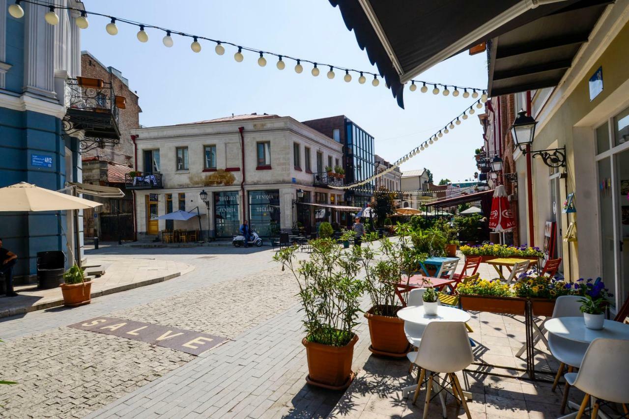 Iveria Aparthotel Tbilisi Buitenkant foto