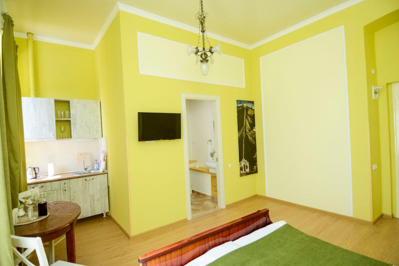 Iveria Aparthotel Tbilisi Buitenkant foto